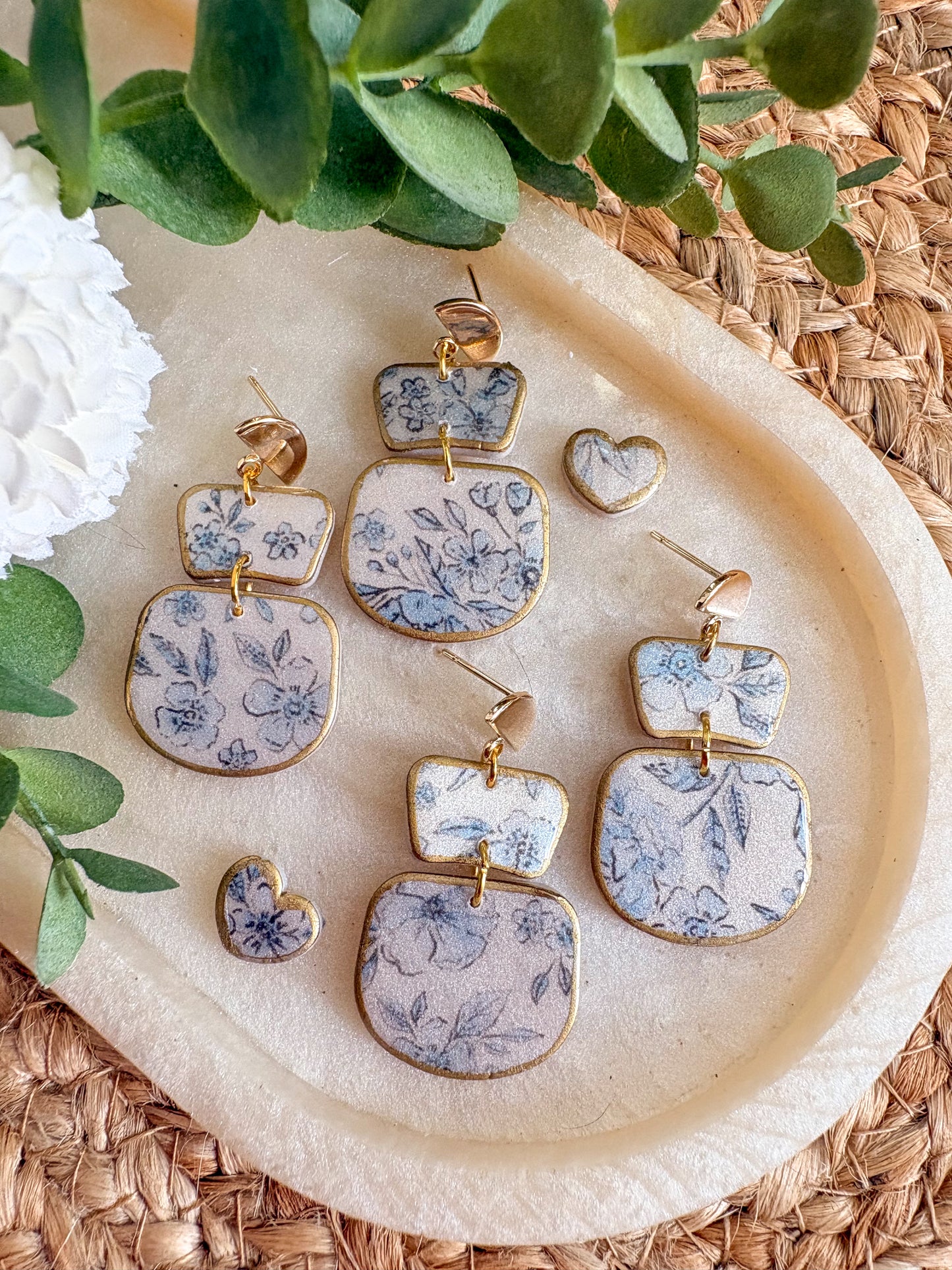 Ditsy floral dangles