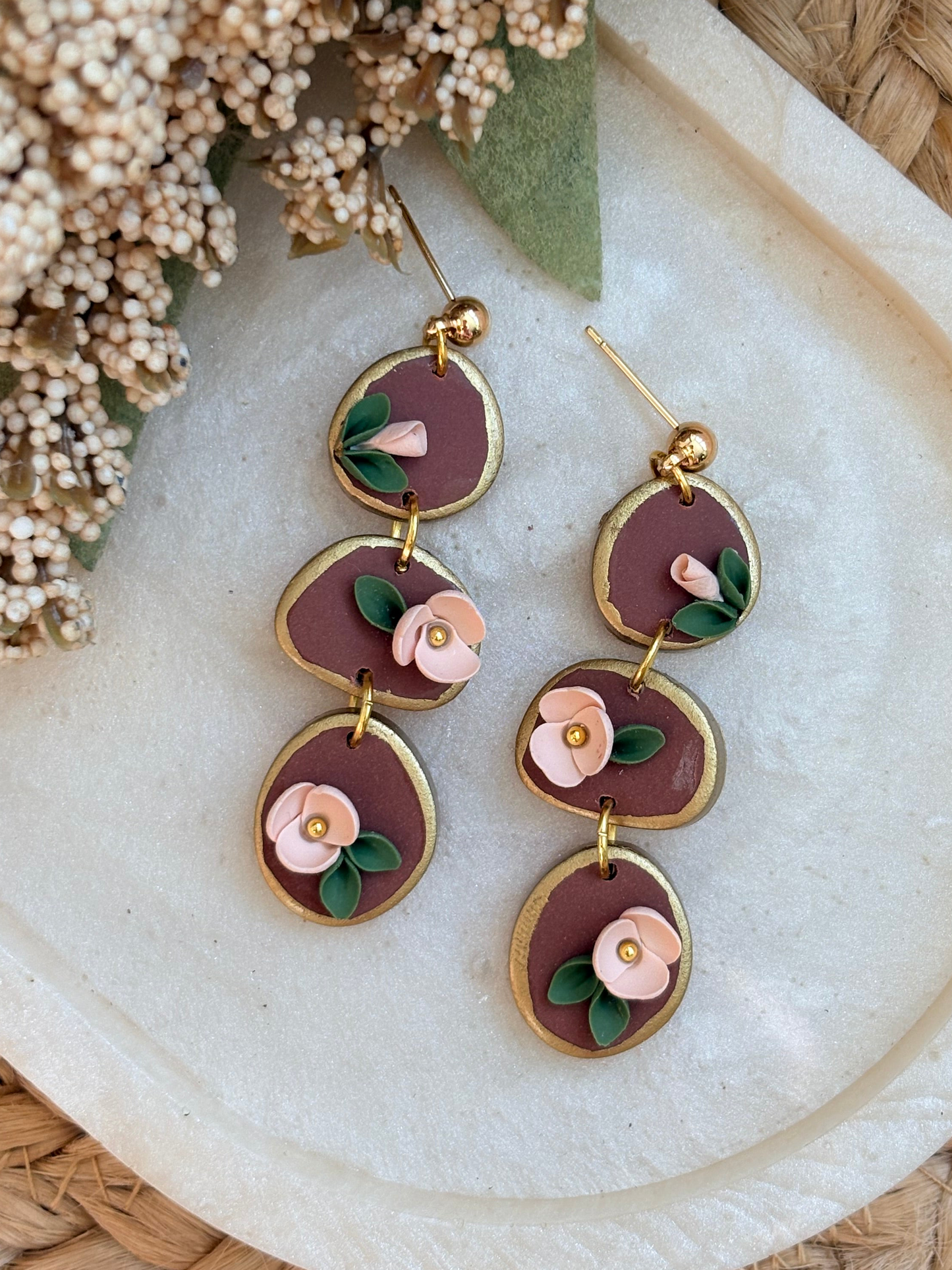Floral pebbles
