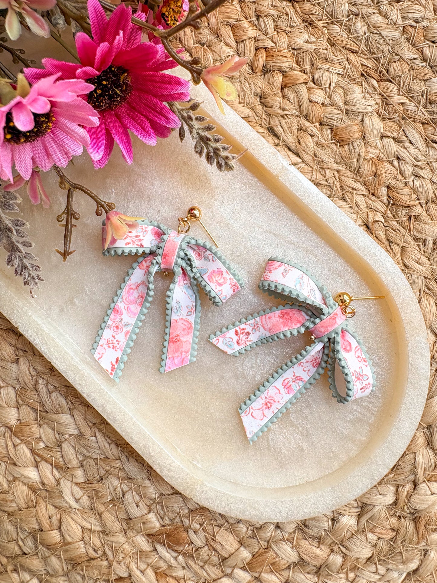 Summer bows