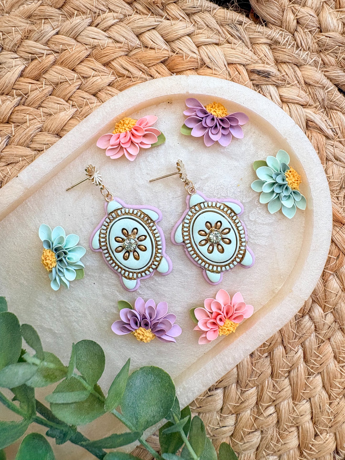 Sparkling turtle dangles