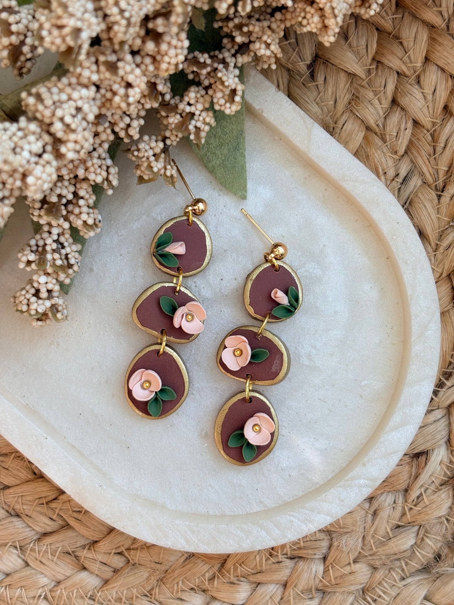 Floral pebbles