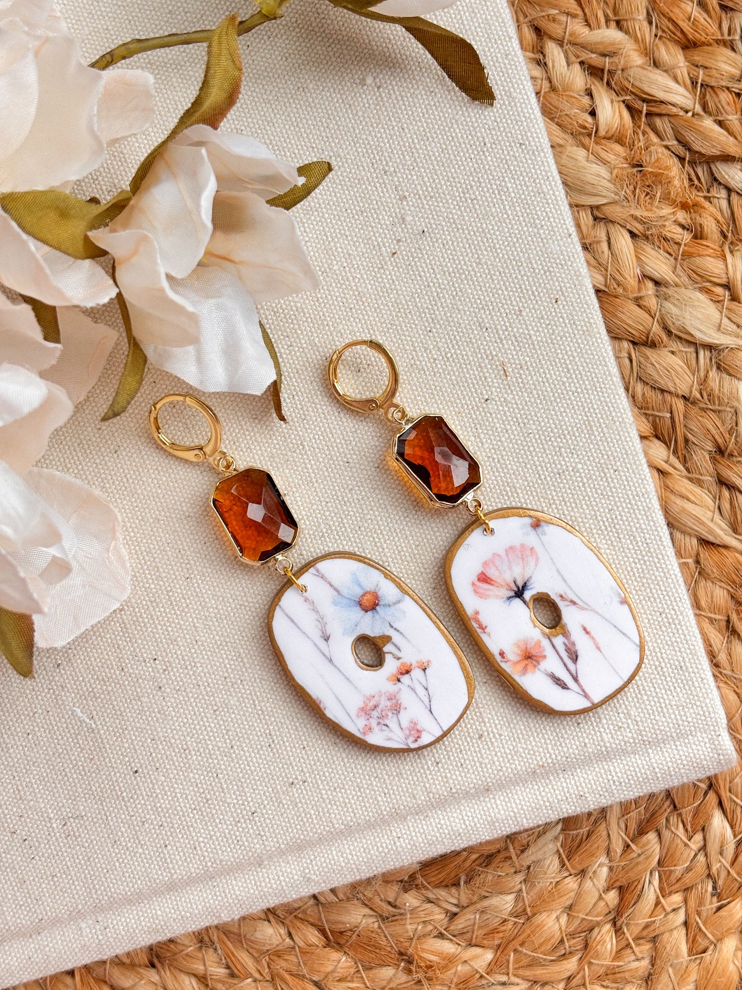 Amber Lazy Daisy Huggies