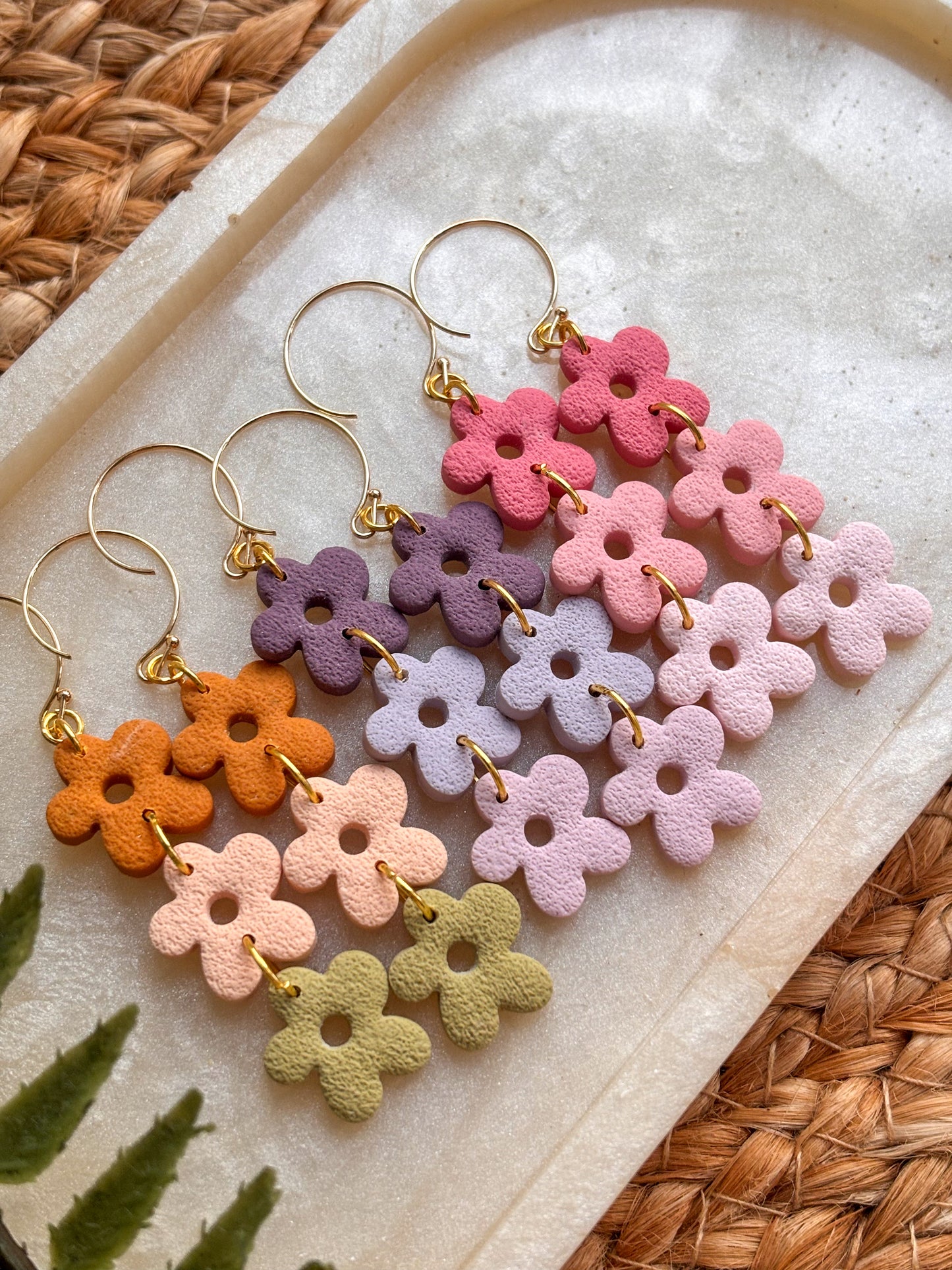 Daisy Dangles