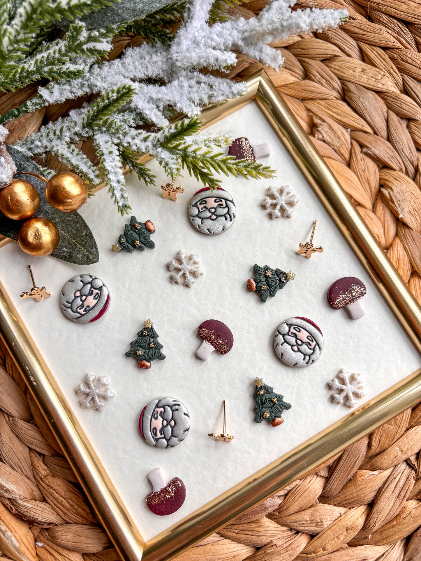 Pack of 5 Christmas Studs