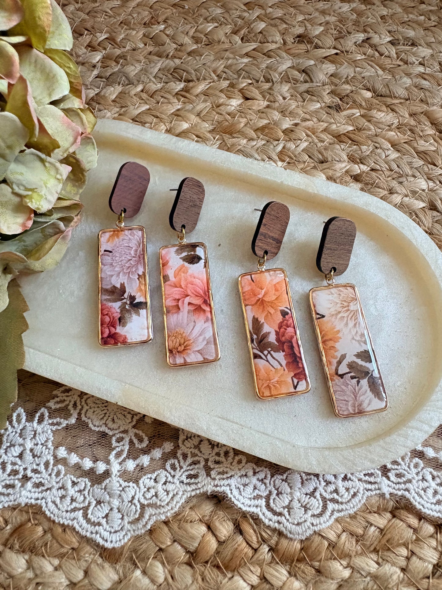 Autumn rectangular gold frames - orange/rust