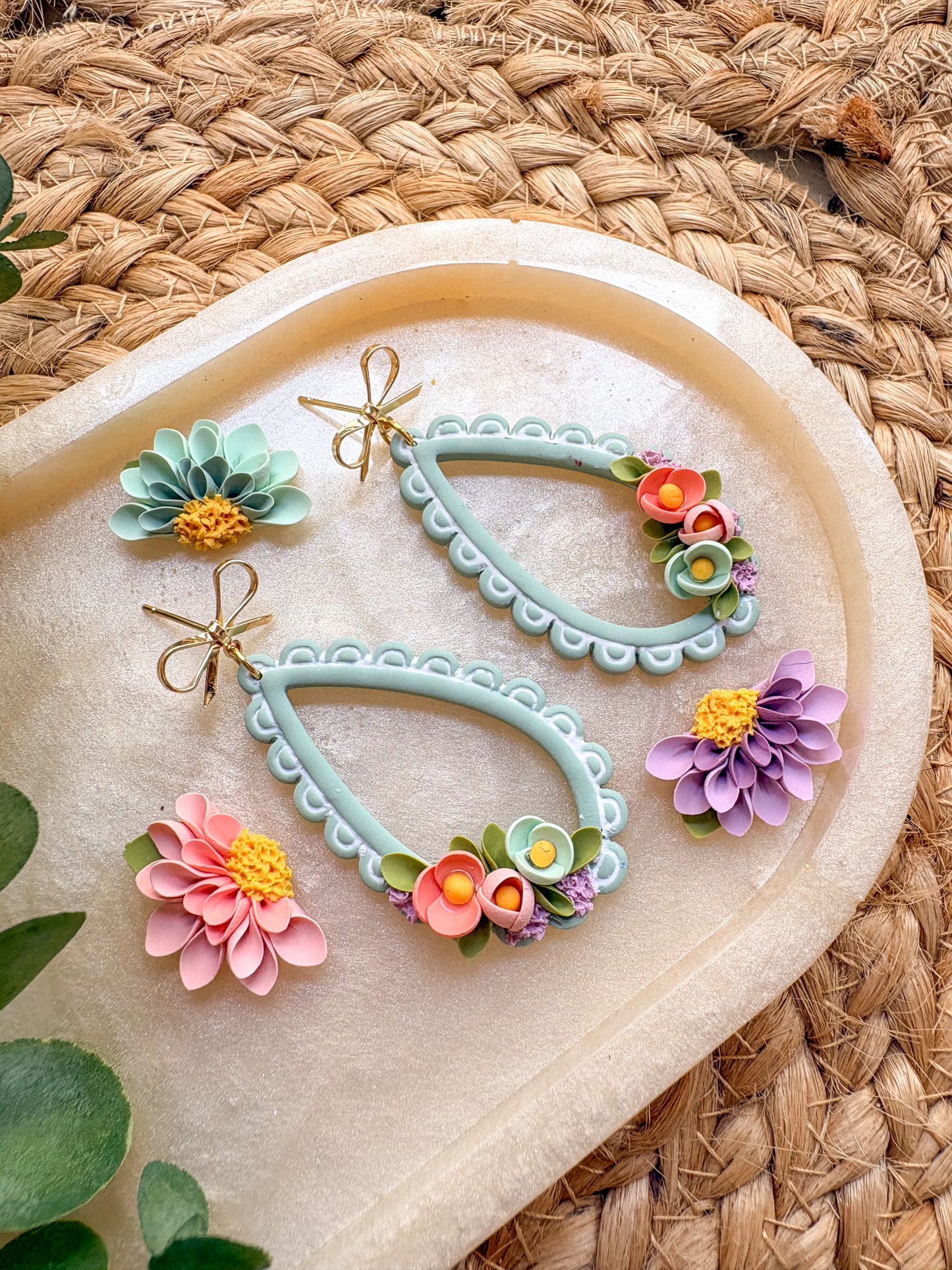 Floral lacy teardrop earrings