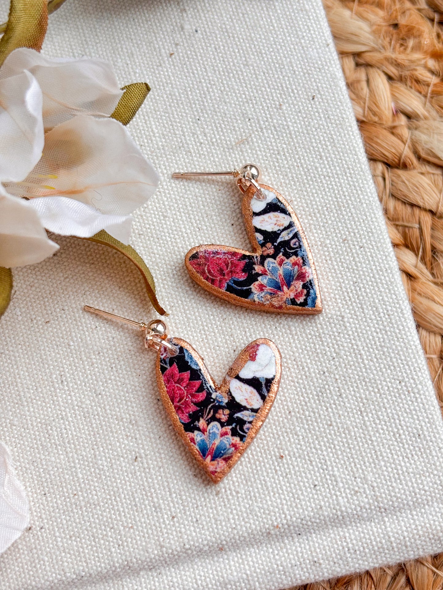 Single Heart Dangles