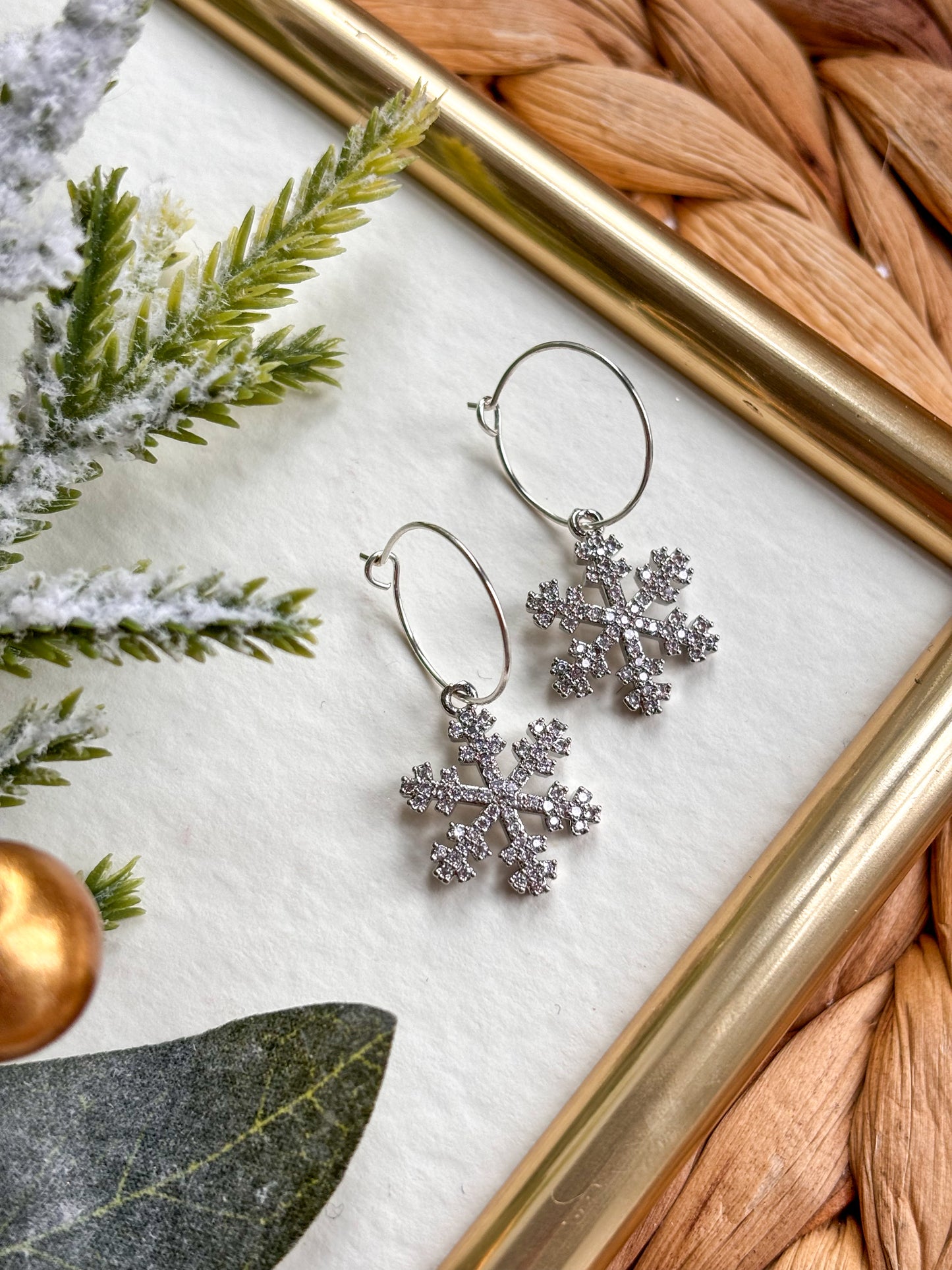 Mini Sparkling Snowflakes