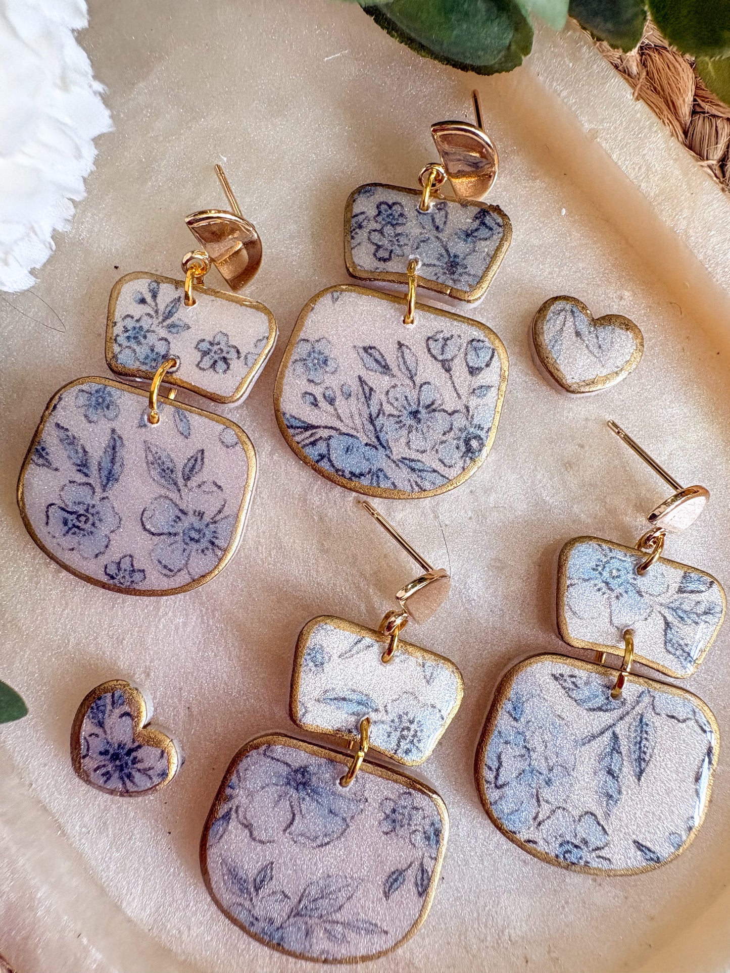 Ditsy floral dangles
