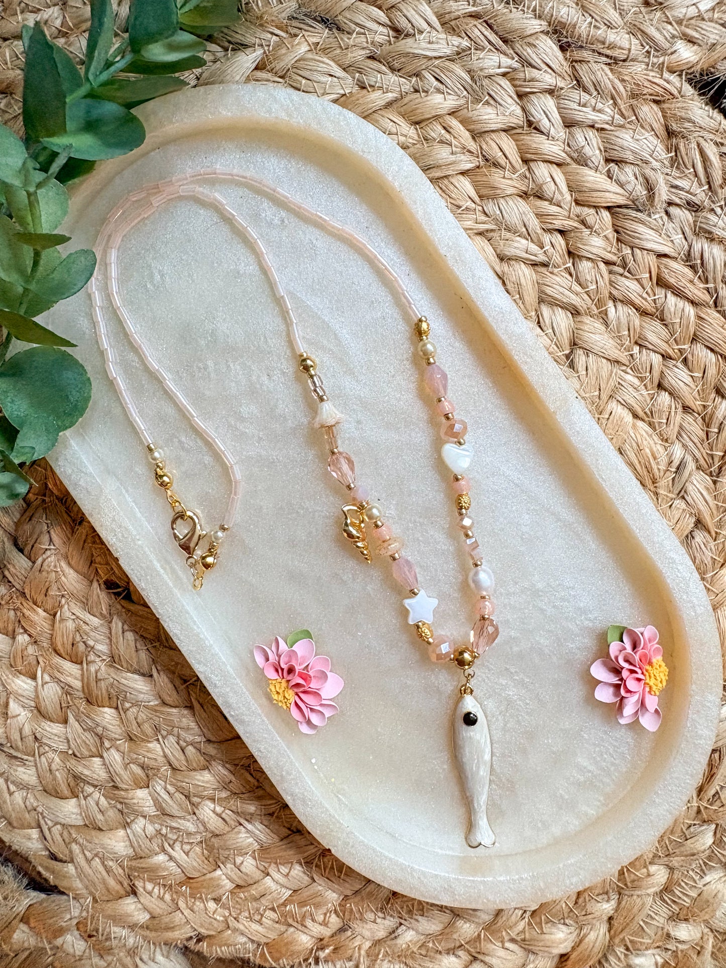 Little fishy beaded necklace