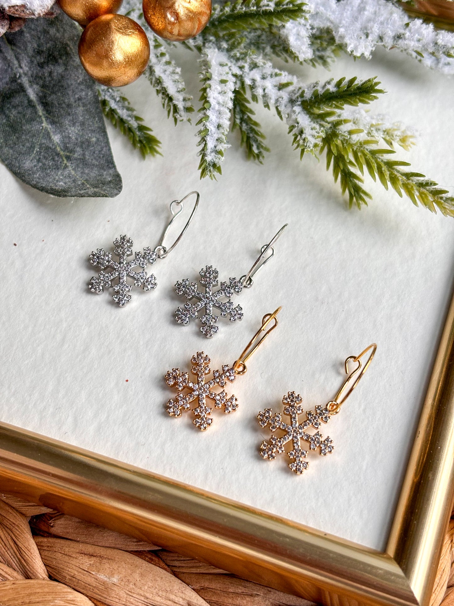 Mini Sparkling Snowflakes