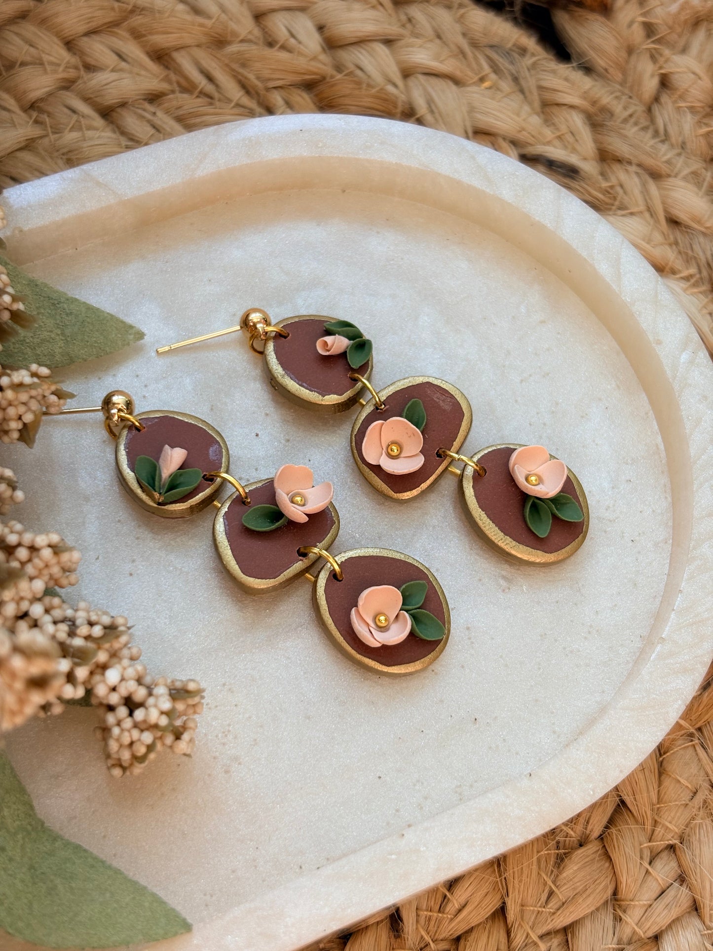 Floral pebbles