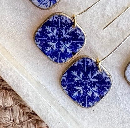 Vintage tile drops