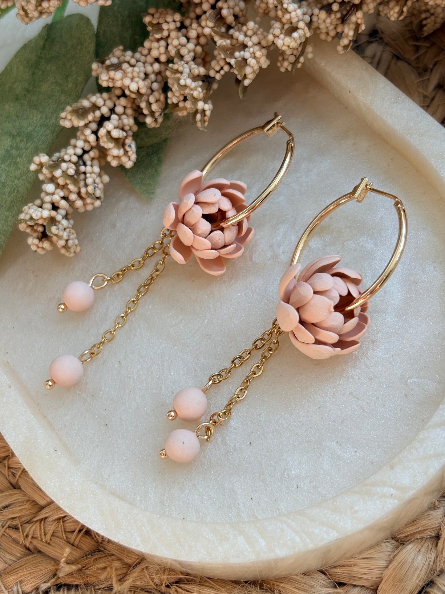 Chrysanthemum Hoops
