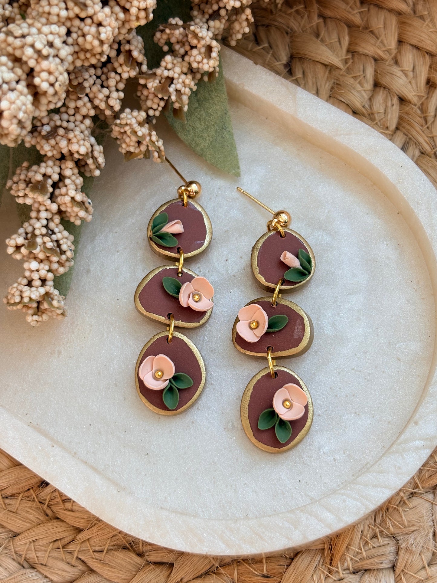 Floral pebbles